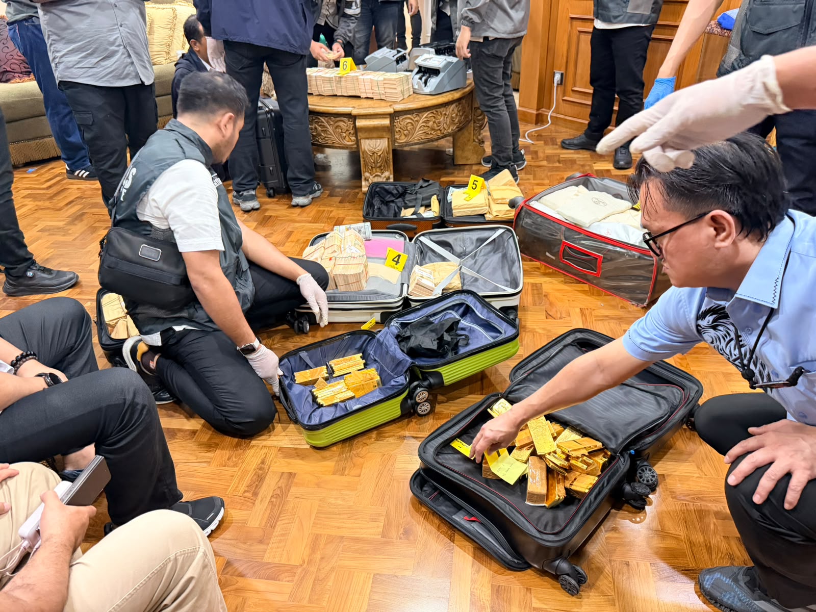 费布里回应圣图尔住宅所有权问题