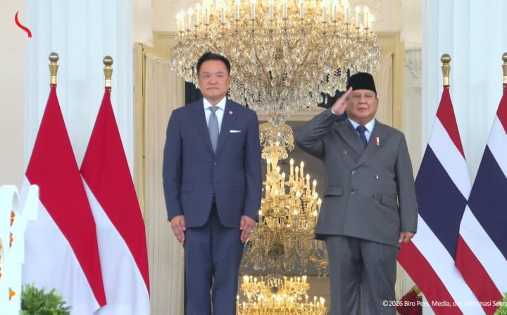 普拉博沃会见泰国总理阿努廷 
