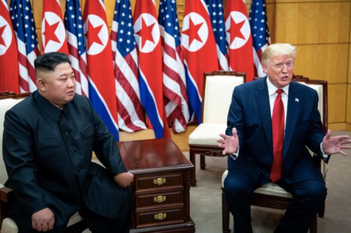 特朗普称将于今年年底与金正恩会面 