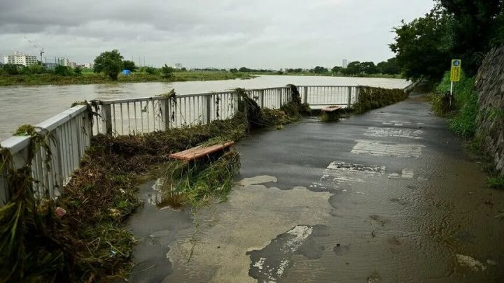 台风“杜鹃”袭击日本致2人死亡、 4人失踪 