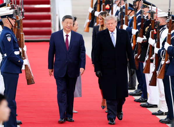 习近平抵达美国华盛顿 