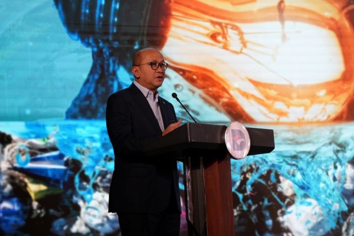 罗桑会见中国青山集团董事长项光达 
